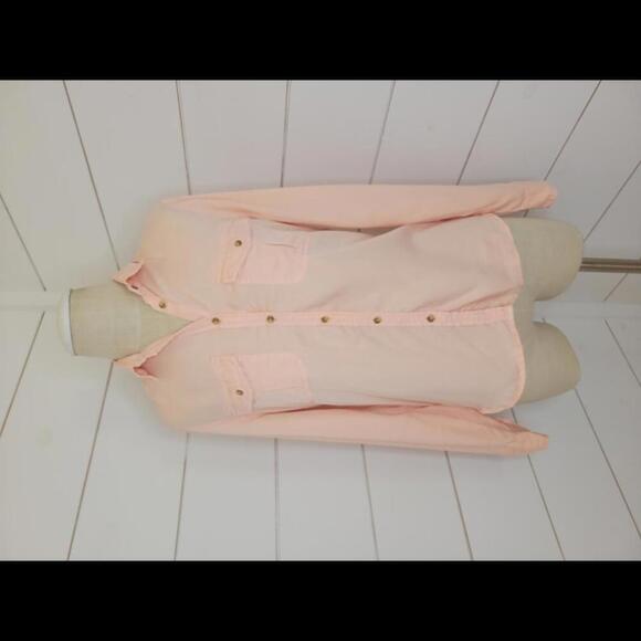 American Eagle Outfitters small pink button down pocketed shirt - Picture 1 of 4